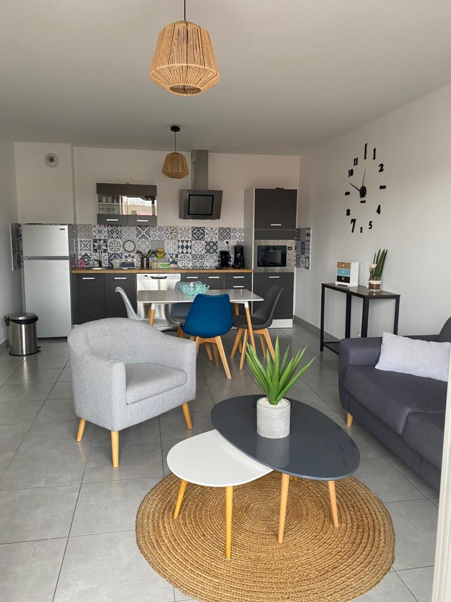 Appartement Neuf A St Jean De Niost Tout Confort Saint-Jean-de Niost Exterior photo